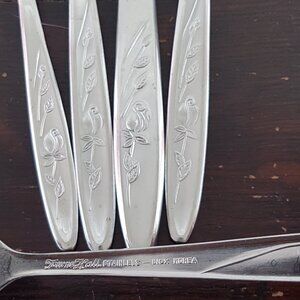24pc Towne Hall TH1 Rosebuds Stainless Korea Cutlery Set for 6